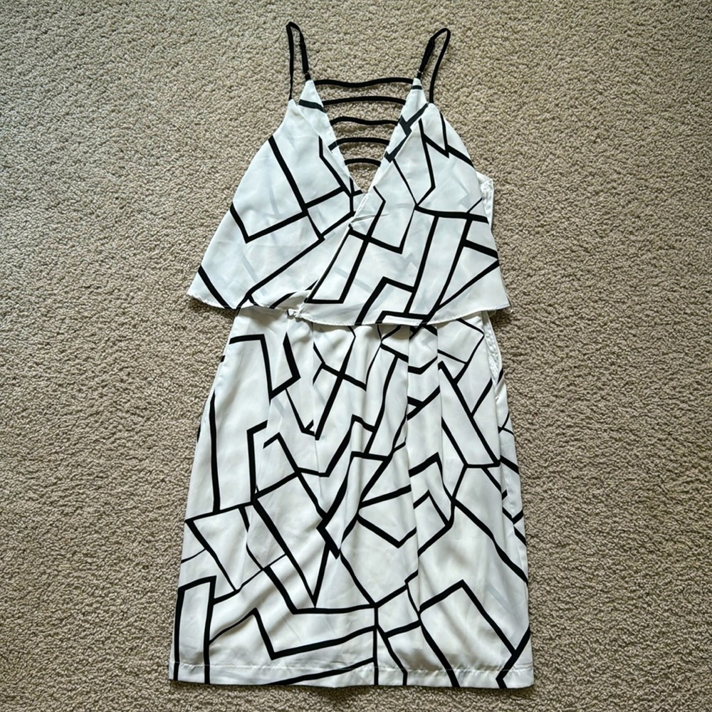 Adelyn Rae Black and White Dress (Small)